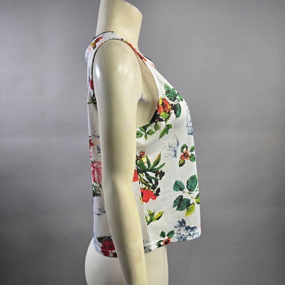 William Rast Large Floral Print Sleeveless Top R7 - Picture 2 of 4